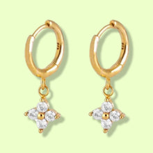 Load image into Gallery viewer, Lucki Gold &amp; Clear Huggi Hoops
